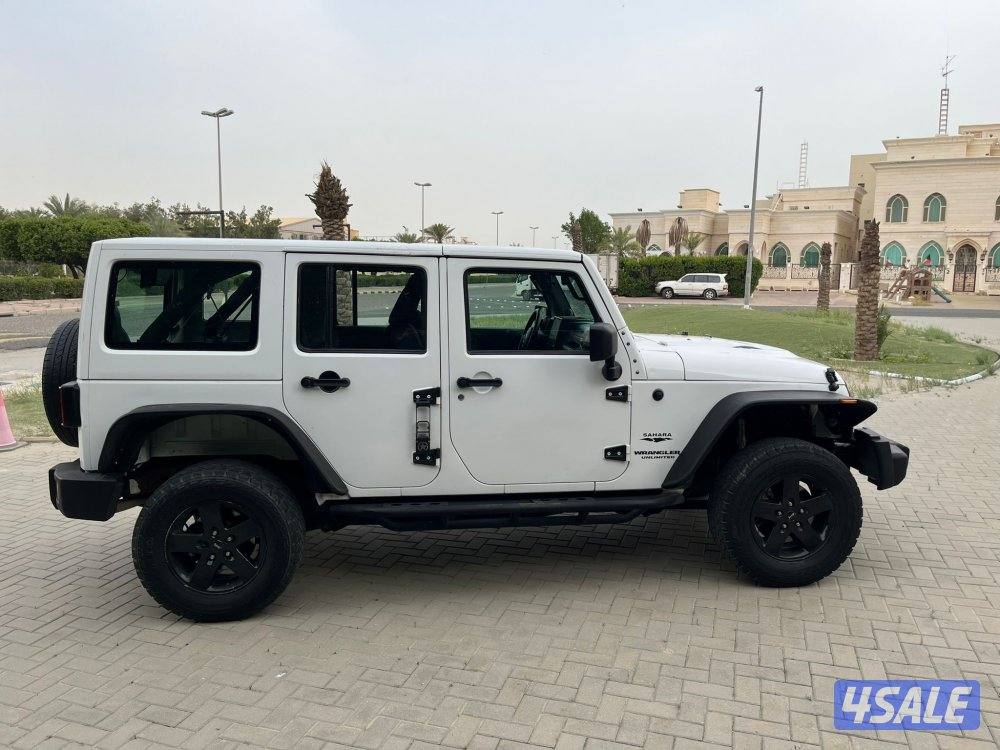 رنلقر موديل 2013 ماشي 180 صبغ الوكاله عدا3