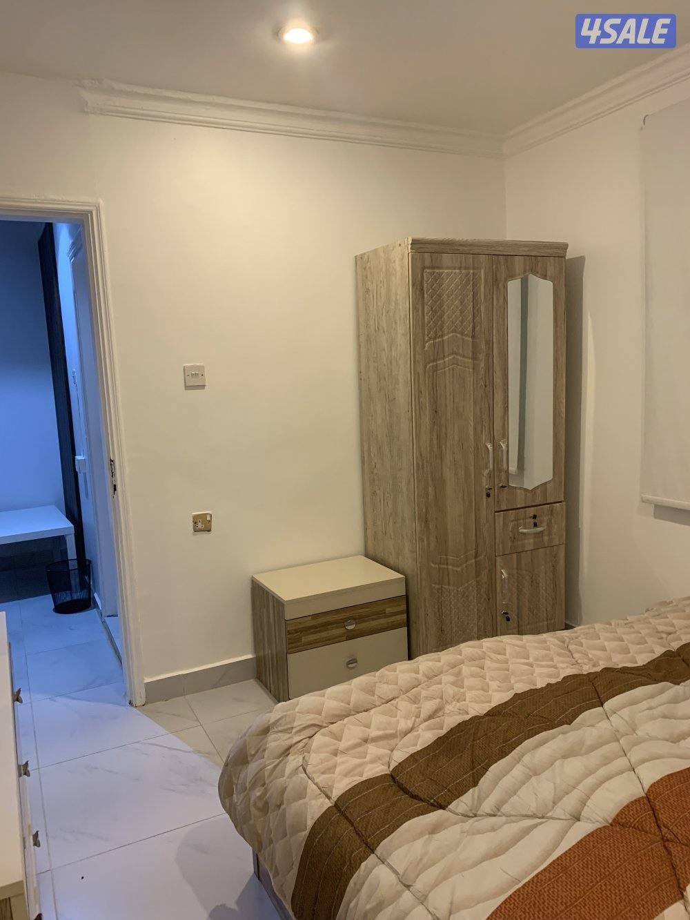 شقه للايجار خلو غرفه وصاله ومطبخ وحمام تشطيب سوبر لوكس1