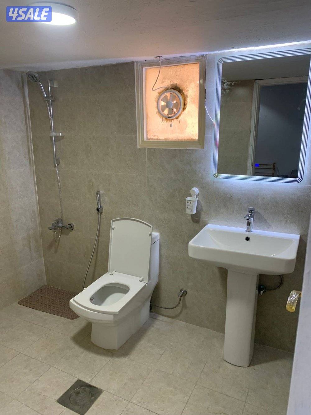 شقه للايجار خلو غرفه وصاله ومطبخ وحمام تشطيب سوبر لوكس7