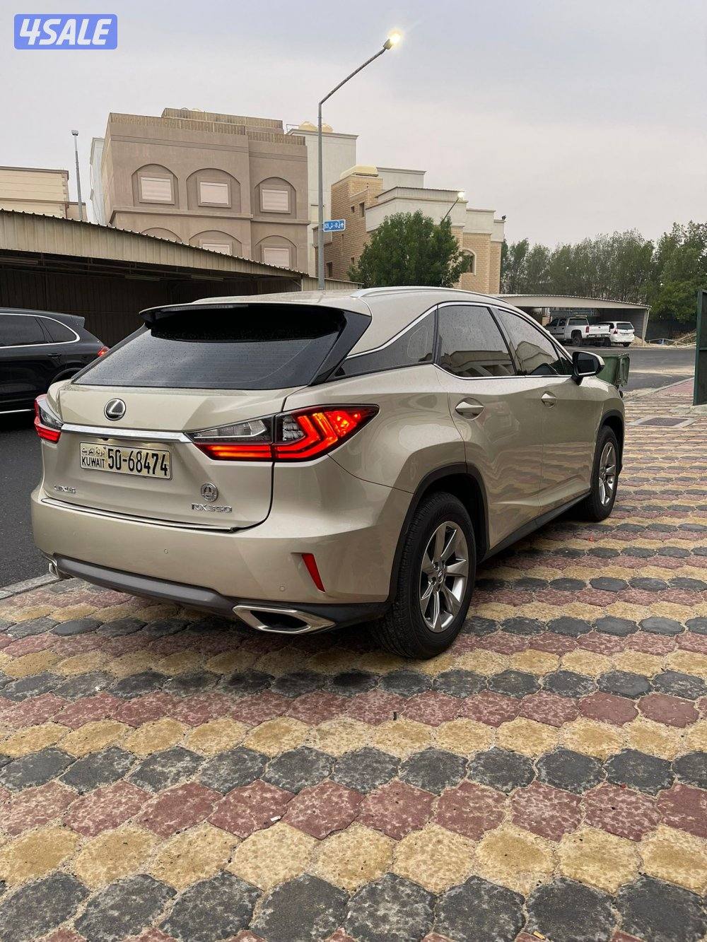 للبيع لكزس RX350 صبغ الوكالة4