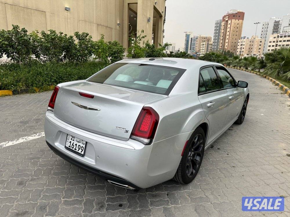 كرايزلر S300 موديل 20214