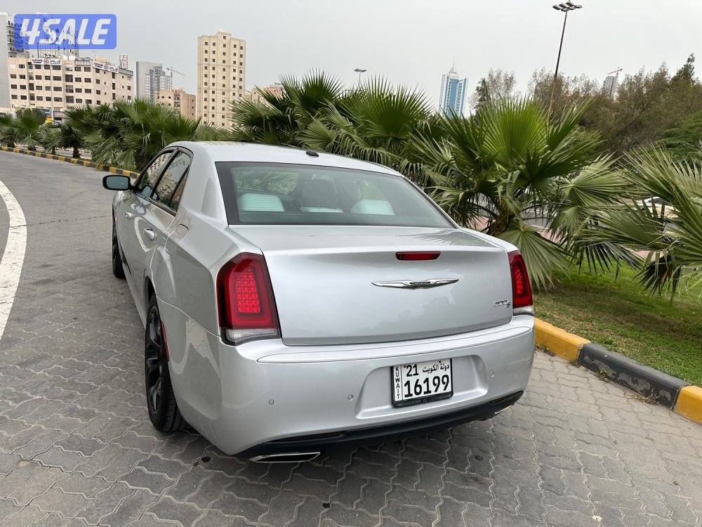 كرايزلر S300 موديل 20216