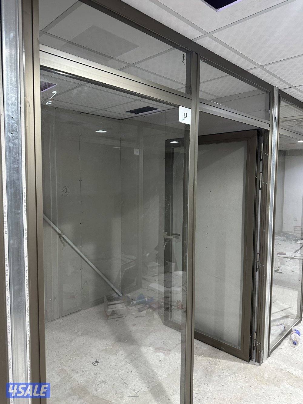 مكاتب ومحلات للايجار في المباركية2