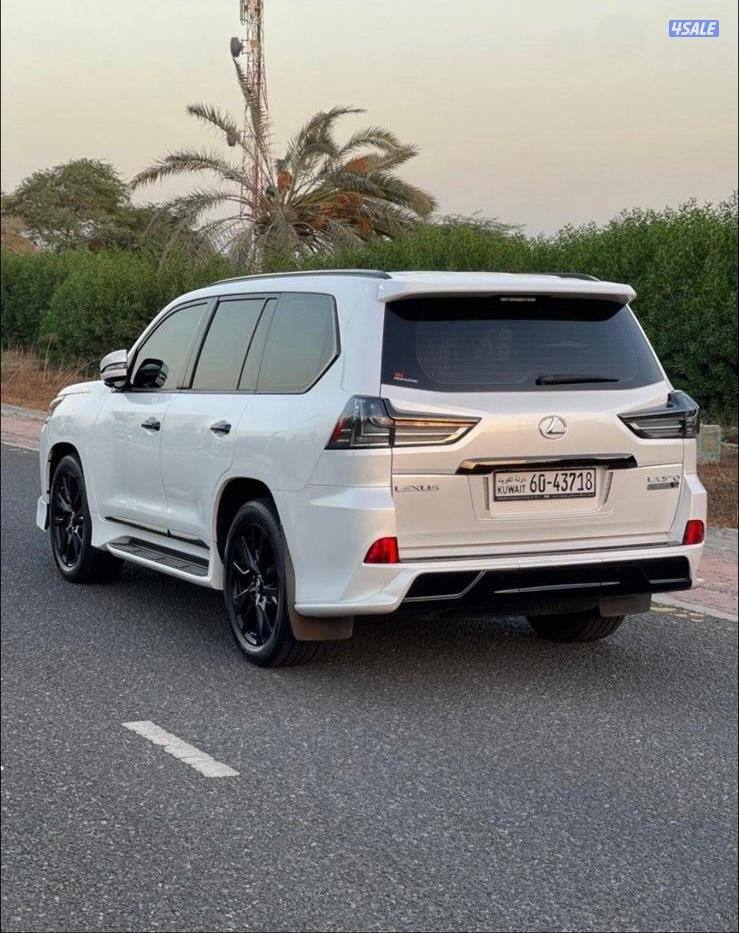 لكزس LX570 ٢٠٢٠ وارد قطر عداد ٢٥٩ ألف شرط الفحص صبغ وكاله كامل مواصفات0