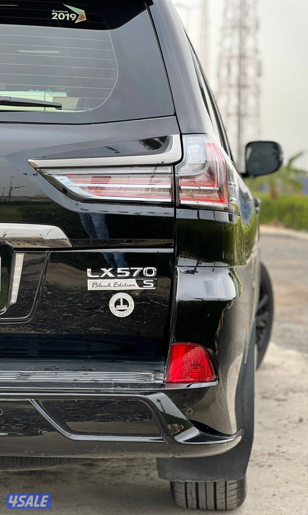 لكزس بحاله ممتاز ماشي ١٦٠ الف 20194