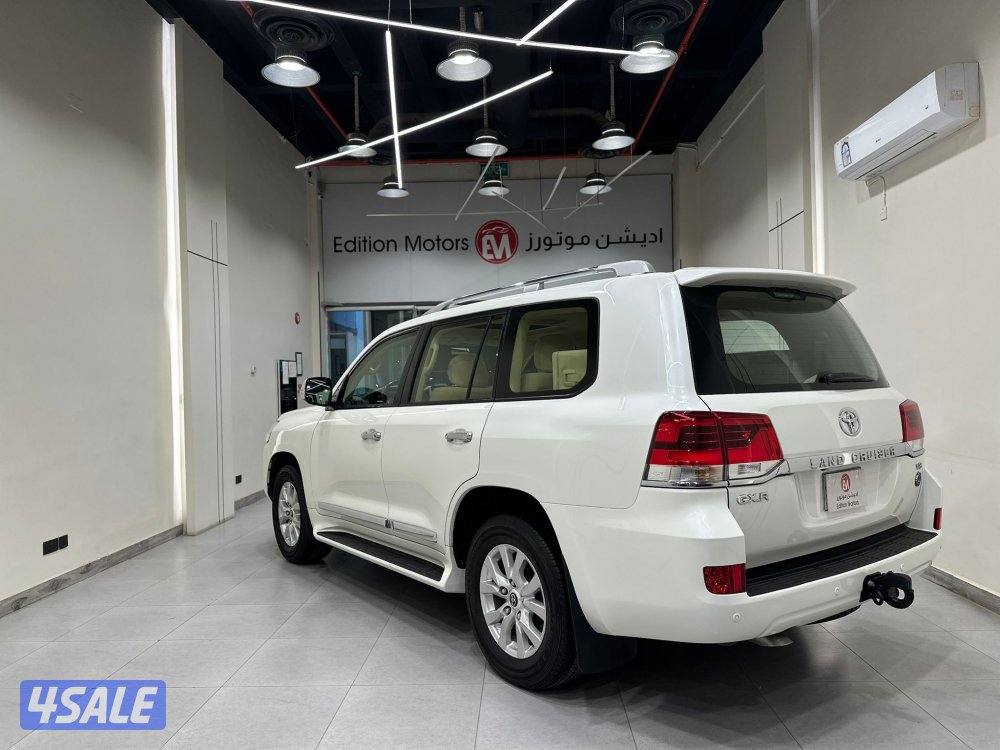 لاندكروزر GXR2