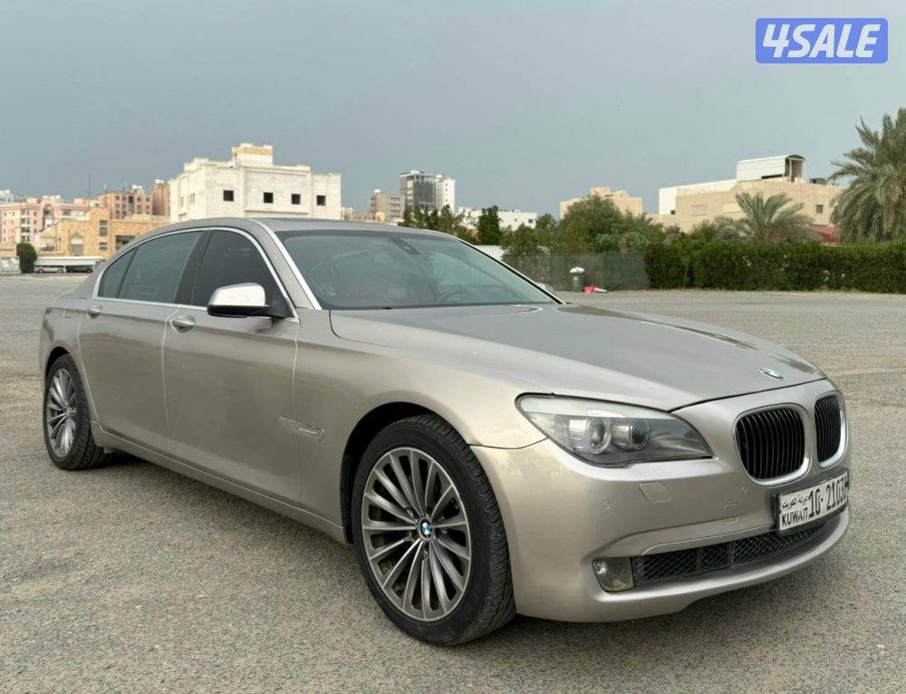 بحالة ممتازة جدا بي ام دبليو 740LI الغانم 2011 فحص ماكينة قير شاسي0