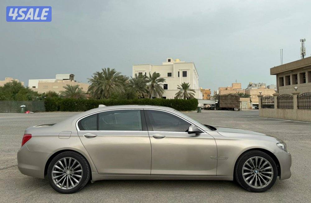 بحالة ممتازة جدا بي ام دبليو 740LI الغانم 2011 فحص ماكينة قير شاسي2