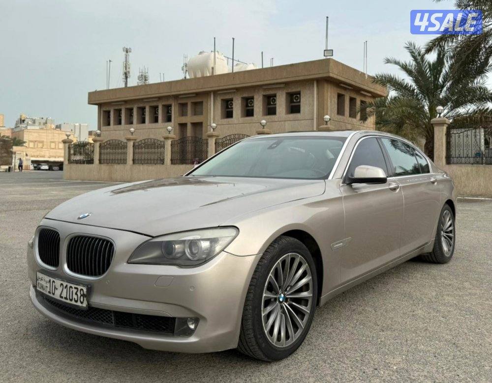 بحالة ممتازة جدا بي ام دبليو 740LI الغانم 2011 فحص ماكينة قير شاسي6