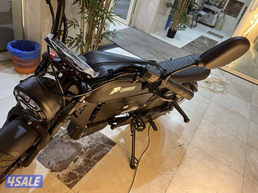 للبيع دراجه سكوتر كهربائي شكل  هارلي8