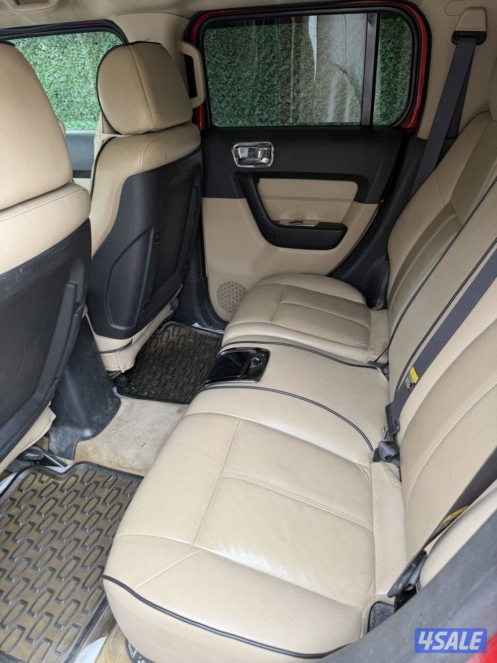 للبيع همر H3 2006 عداد 127 الف صبغ وكالة عدا قطعة واحدة5