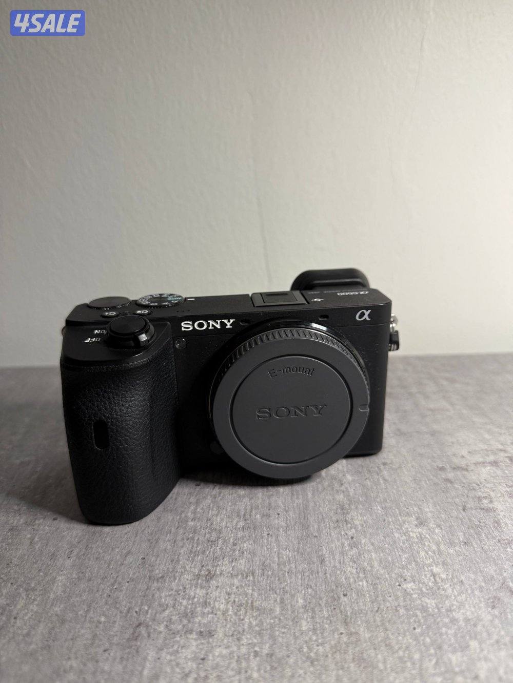 Sony a6600 camera with lenses accessories3