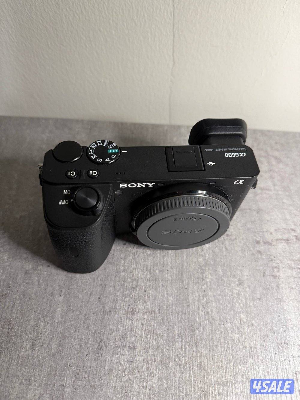 Sony a6600 camera with lenses accessories4