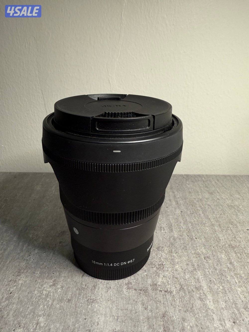 Sony a6600 camera with lenses accessories9