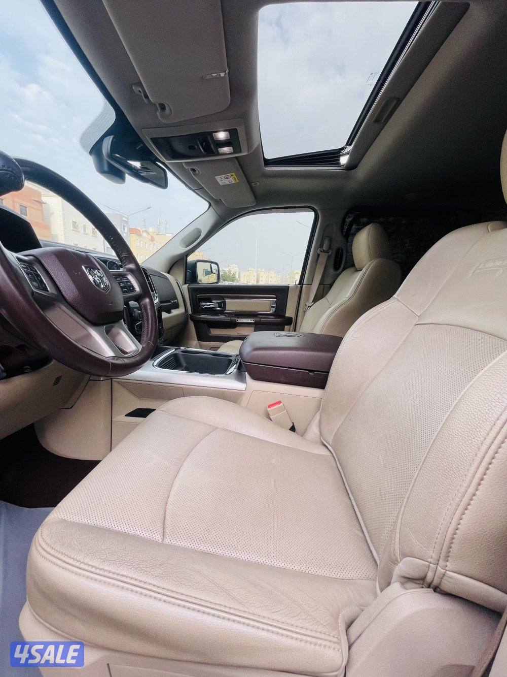 وانيت رام LARAMlE موديل 2017 صبغ الوكاله سيرفس وكاله8