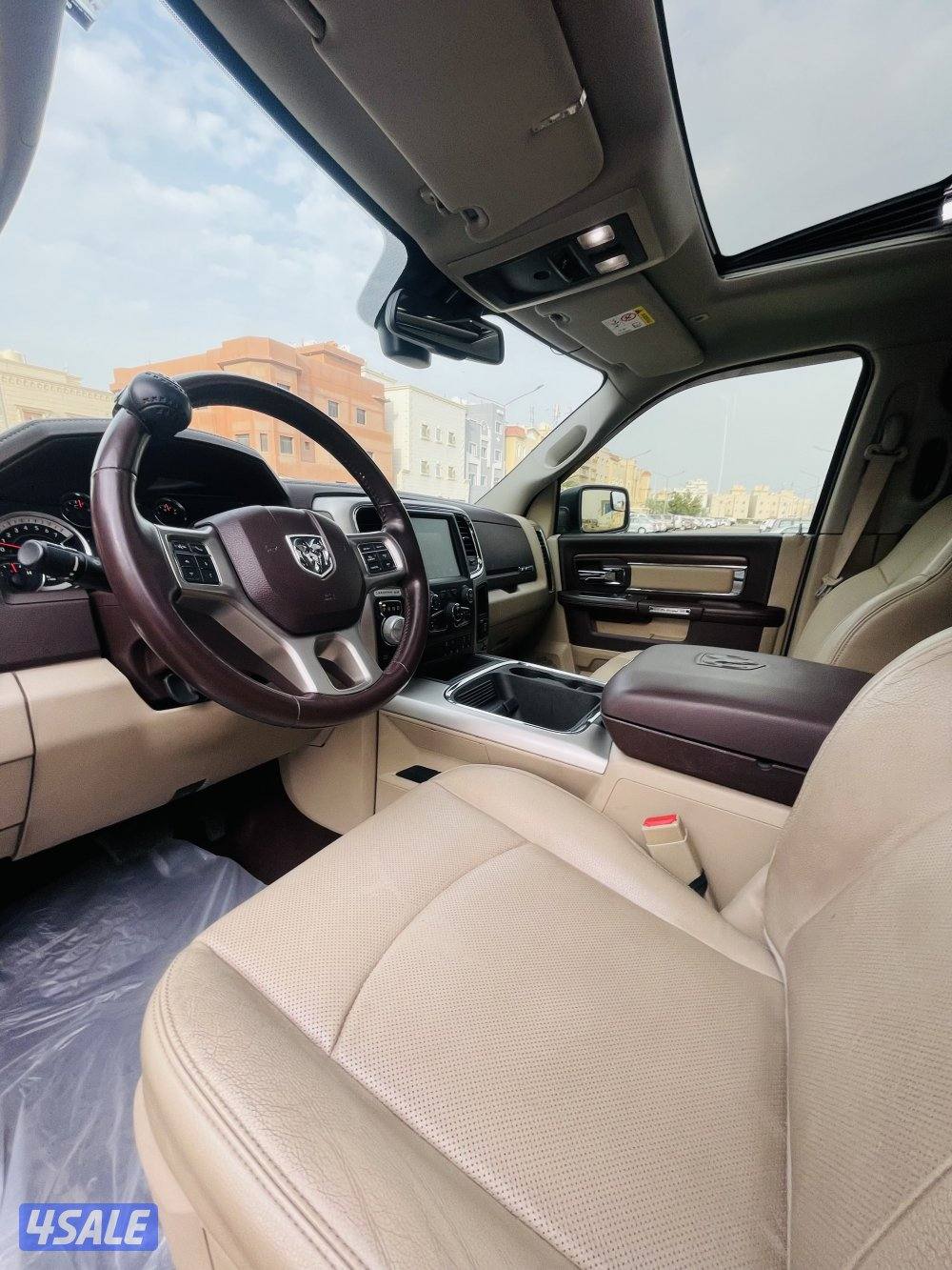 وانيت رام LARAMlE موديل 2017 صبغ الوكاله سيرفس وكاله9