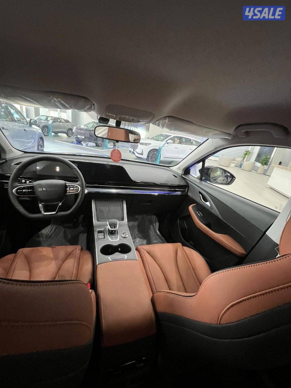 الجميرا كار لتاجير السيارات والباصات0