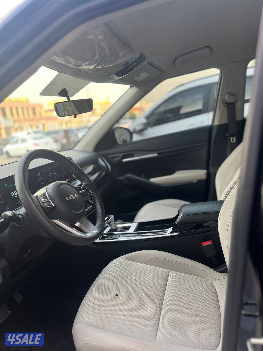 الجميرا كار لتاجير السيارات والباصات7