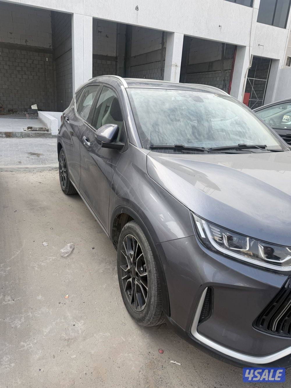 الجميرا كار لتاجير السيارات والباصات10