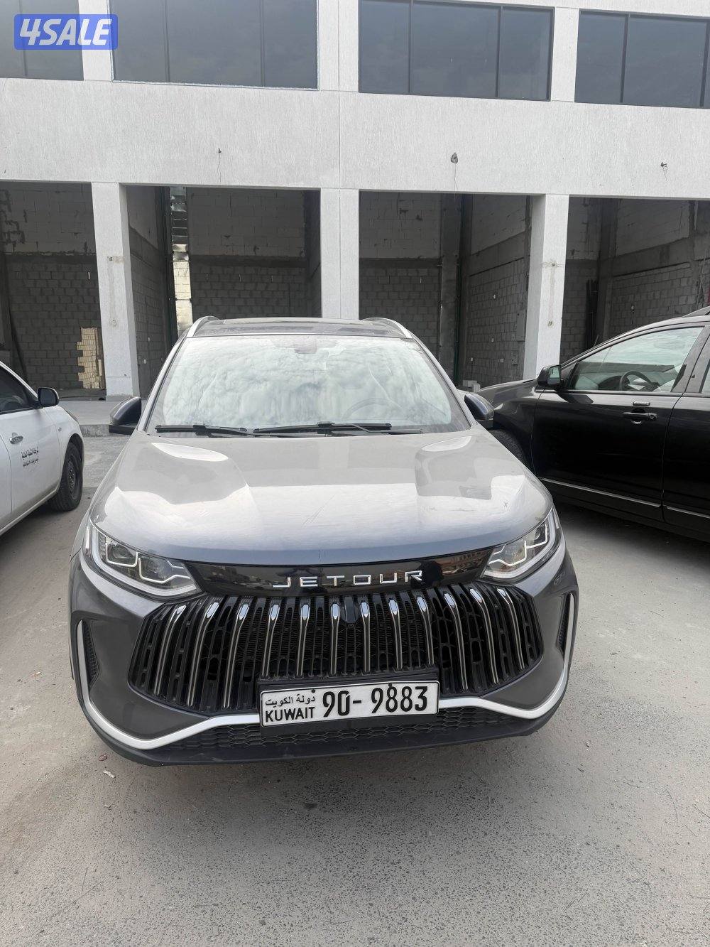 الجميرا كار لتاجير السيارات والباصات11