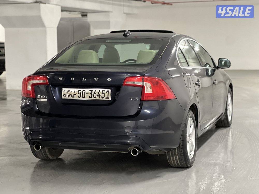 فولفو s60(t3) موديل 2018 عداد 120 الف بحاله الوكاله شرط الفحص2