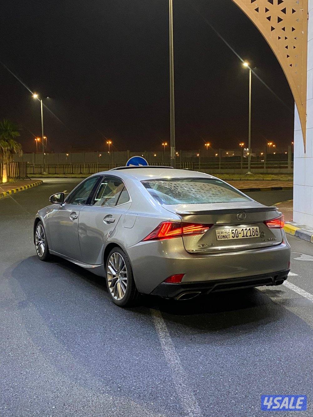 للبيع لكزس 2017كامل المواصفات3