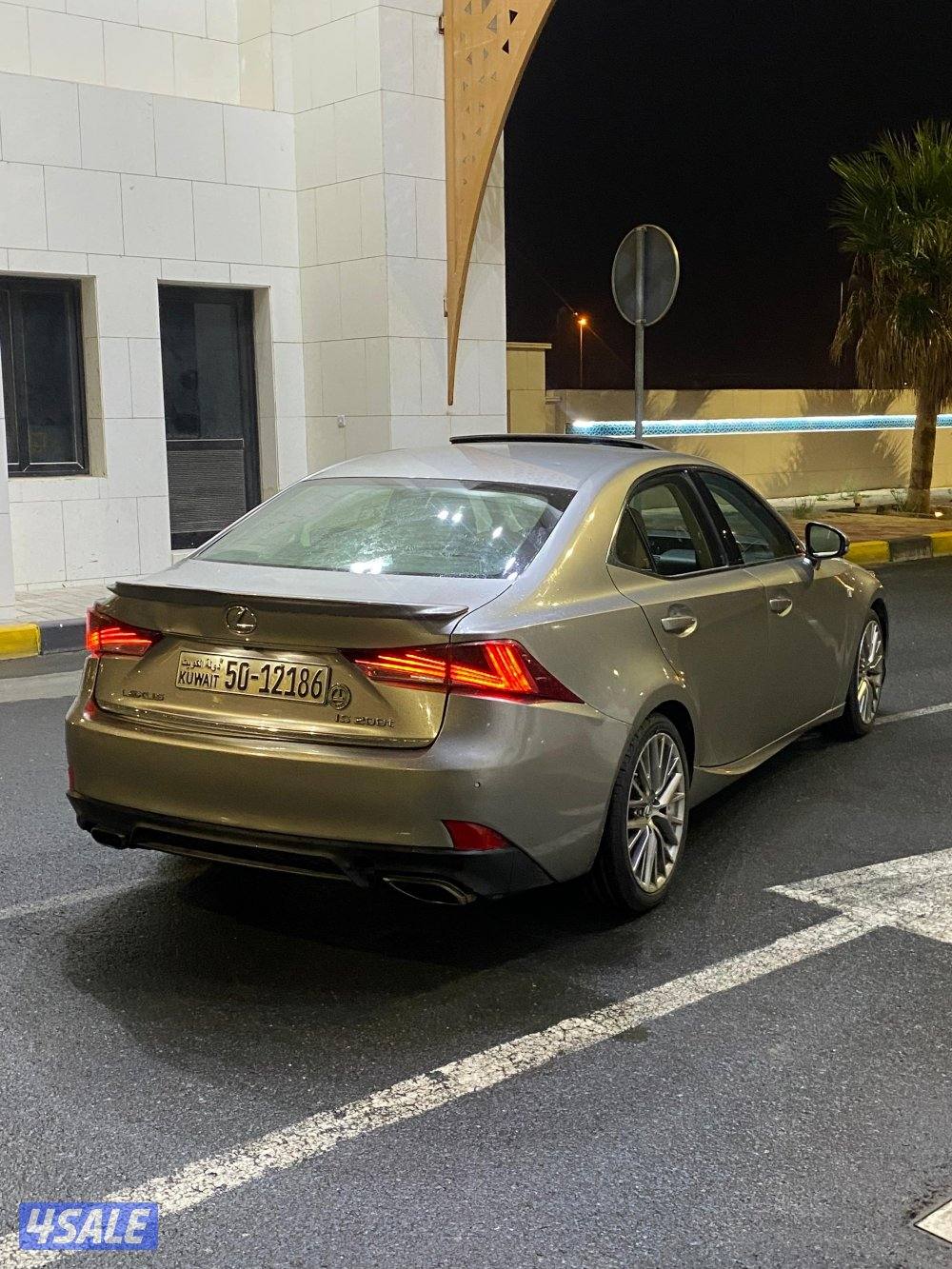 للبيع لكزس 2017كامل المواصفات4