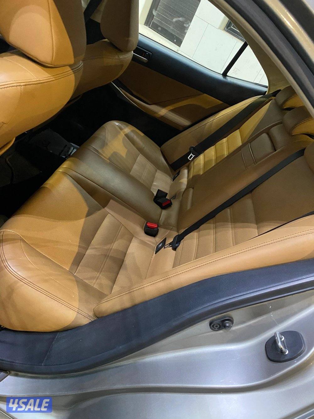 للبيع لكزس 2017كامل المواصفات5