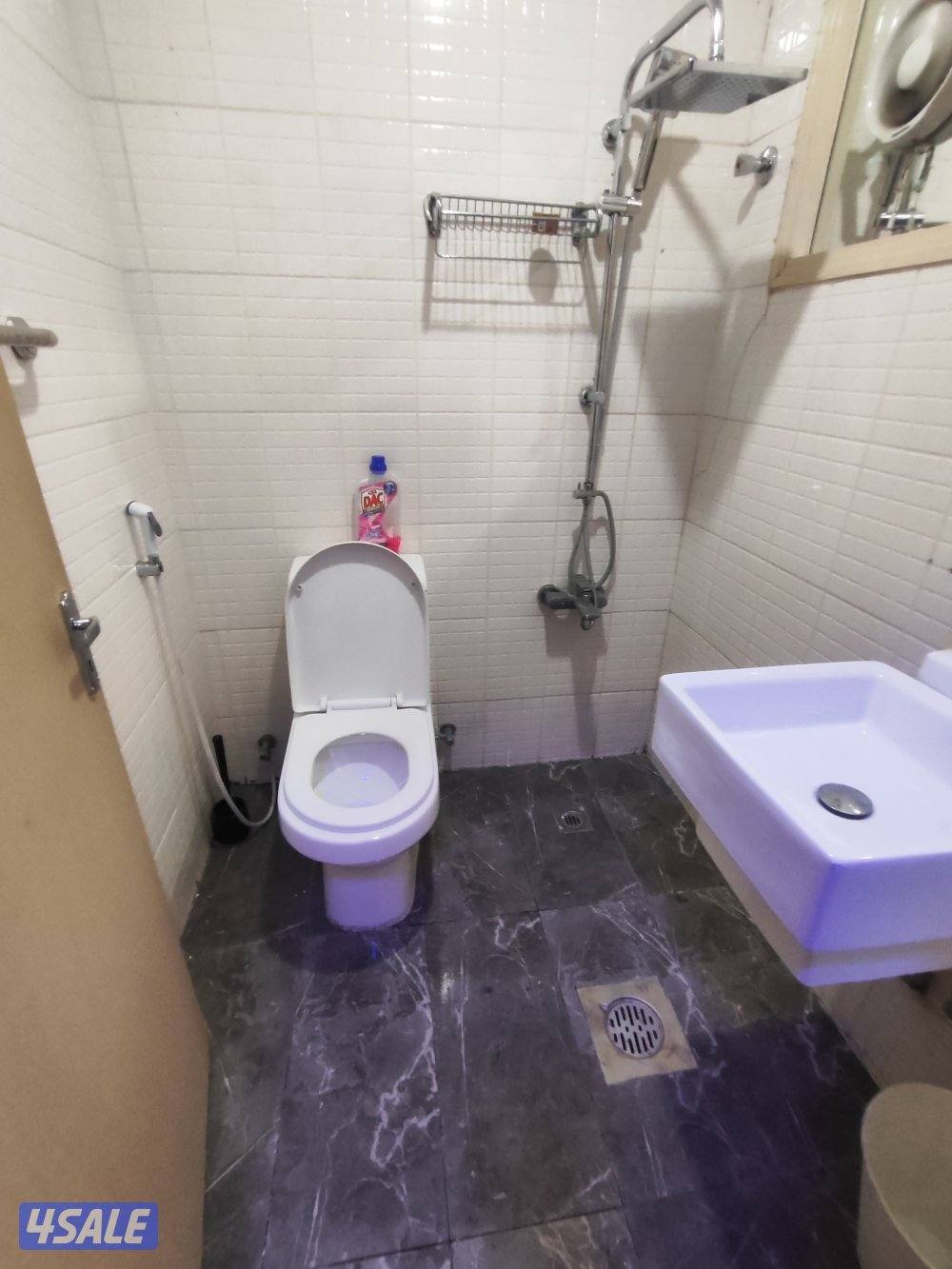 شقق لايجار حولي خلو وفاضي مساحه كبيره غرفة صاله حمام مطبخ باركن سيارات9