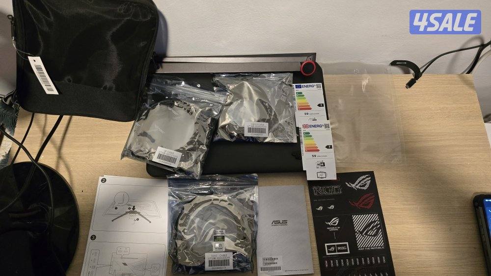 للبيع شاشة ASUS ROG Swift OLED PG42UQ5