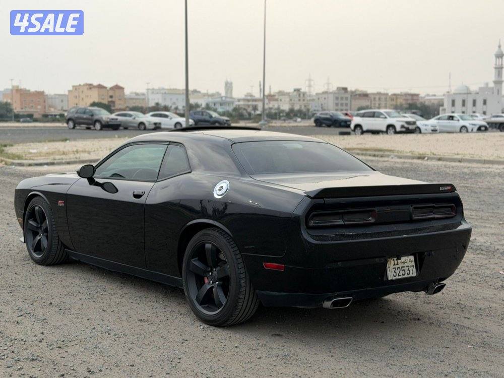 تشالنجر SRT8 موديل 20130