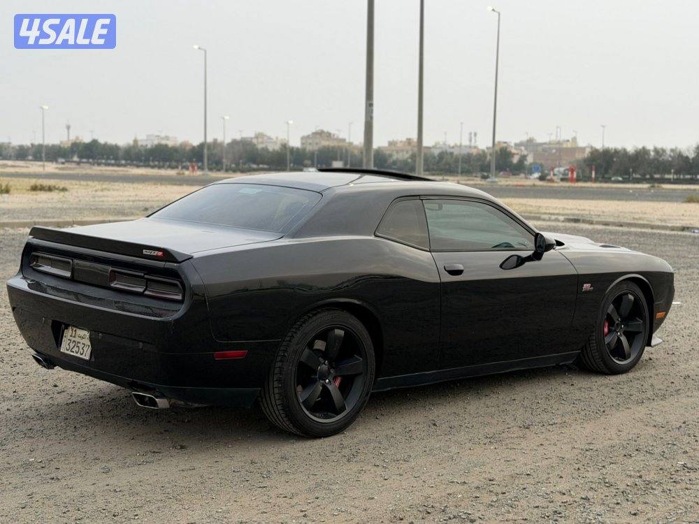 تشالنجر SRT8 موديل 20131