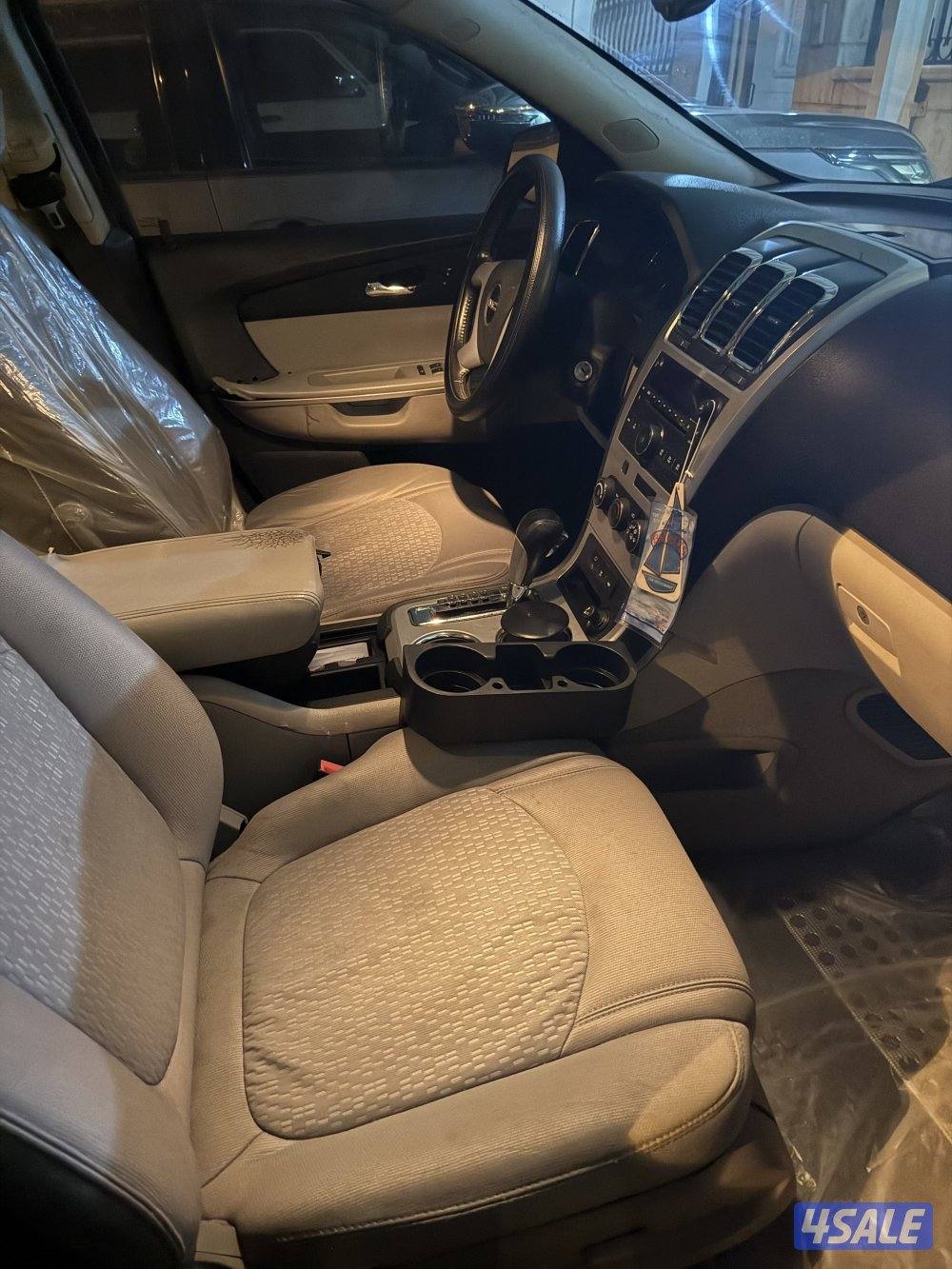 للبيع اكاديا موديل 20121