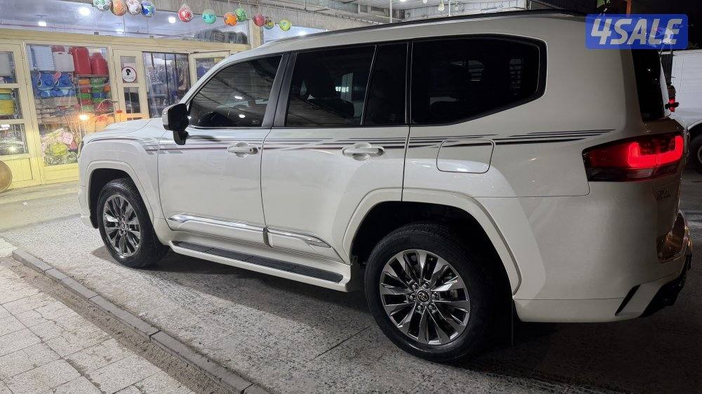 للبيع لاندكروزر ايرو اس 20233