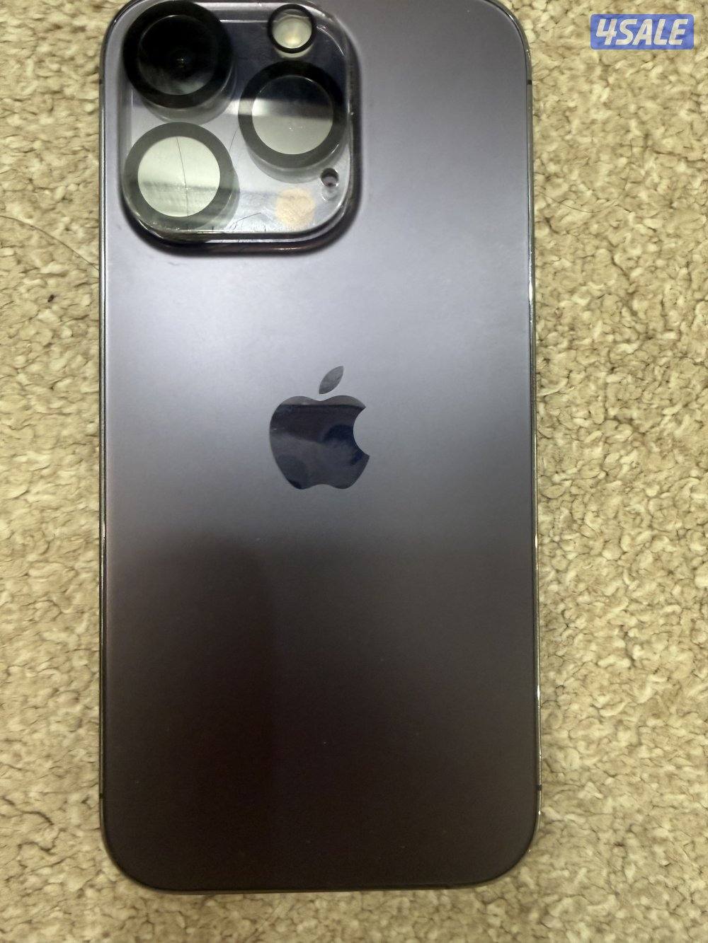 للبيع ايفون 14 برو نظيف جدا مستعمل مع الكرتون0