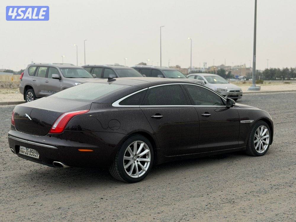 جاكور xj 2013 عداد 109 فقط0