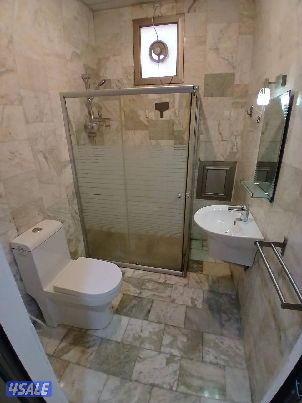 شقه مفروشة للايجار غرفتين وصاله وثلاث حمامات ومطبخ15