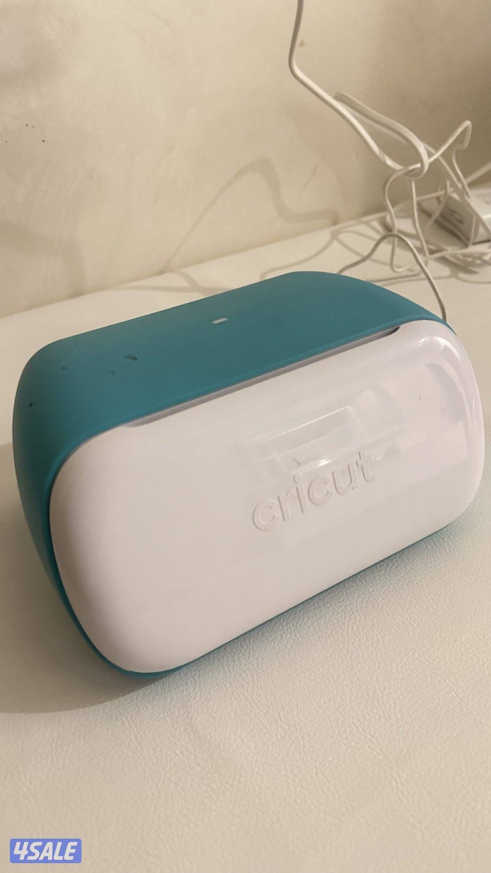للبيع جهاز cricut joy بحاله نضيفه جدا استخدام خفيف يعمل بكفاءة0