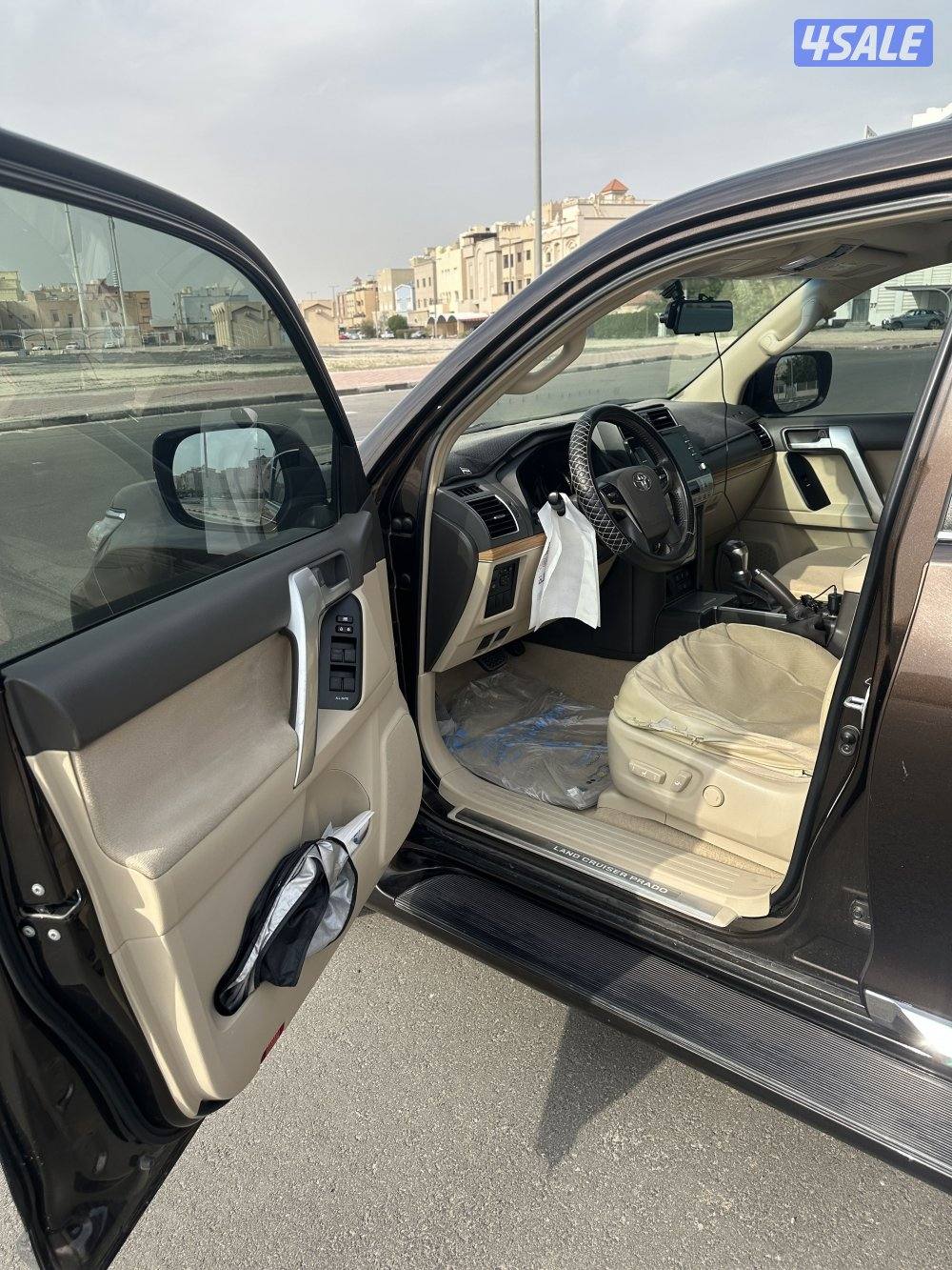 للبيع برادو VX موديل 2020 كامل المواصفات الممشى 142 الف كم6