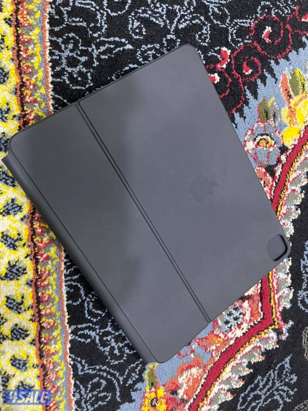 كيبورد ماجيك 12.9 انش ابل اصلي نظيف حيل  عربي انجليزي1