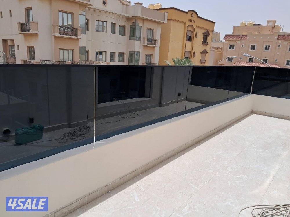 Aluminum glass shutters work15