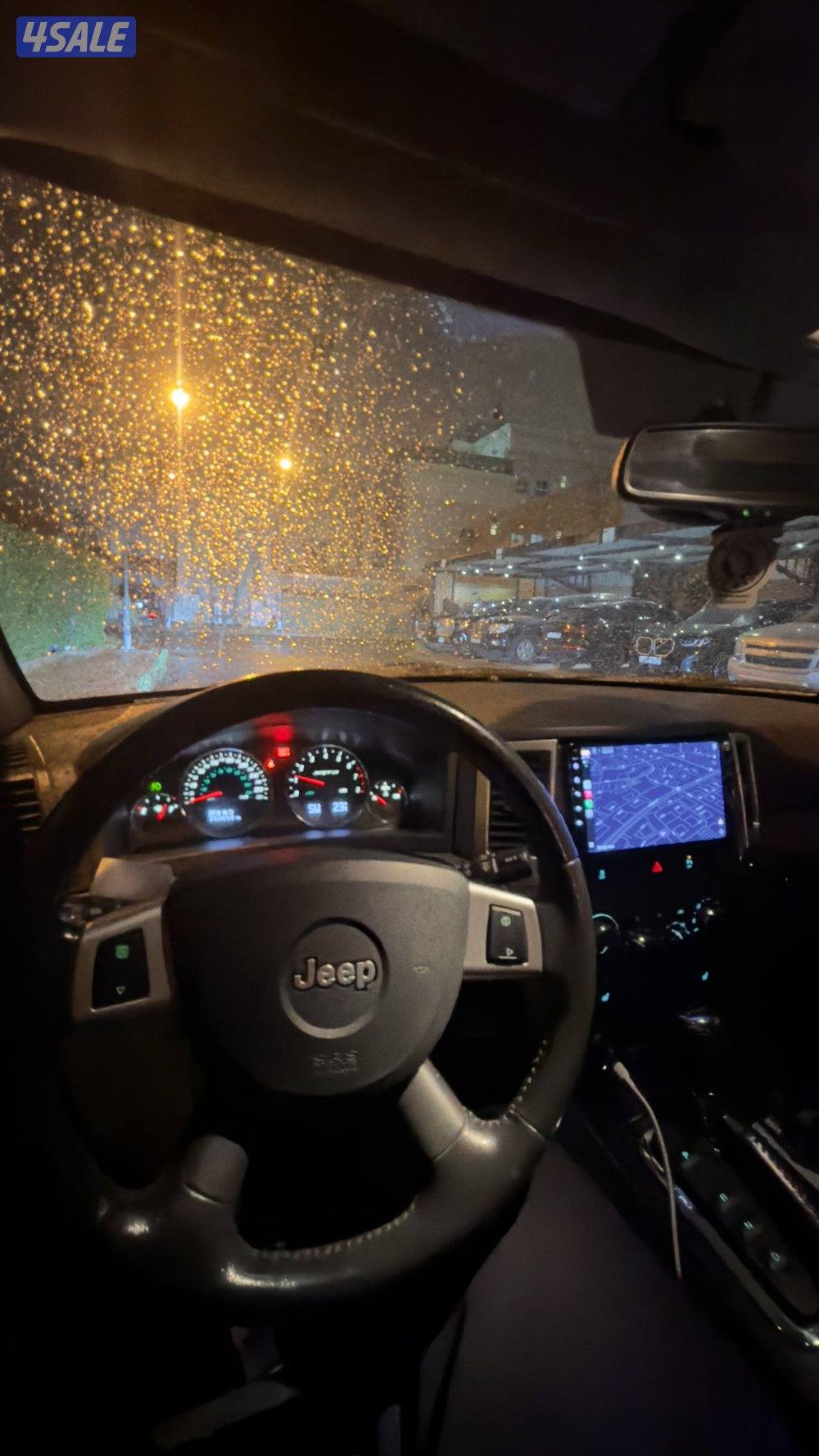 JEEP SRT8 GRAND CHEROKEE3