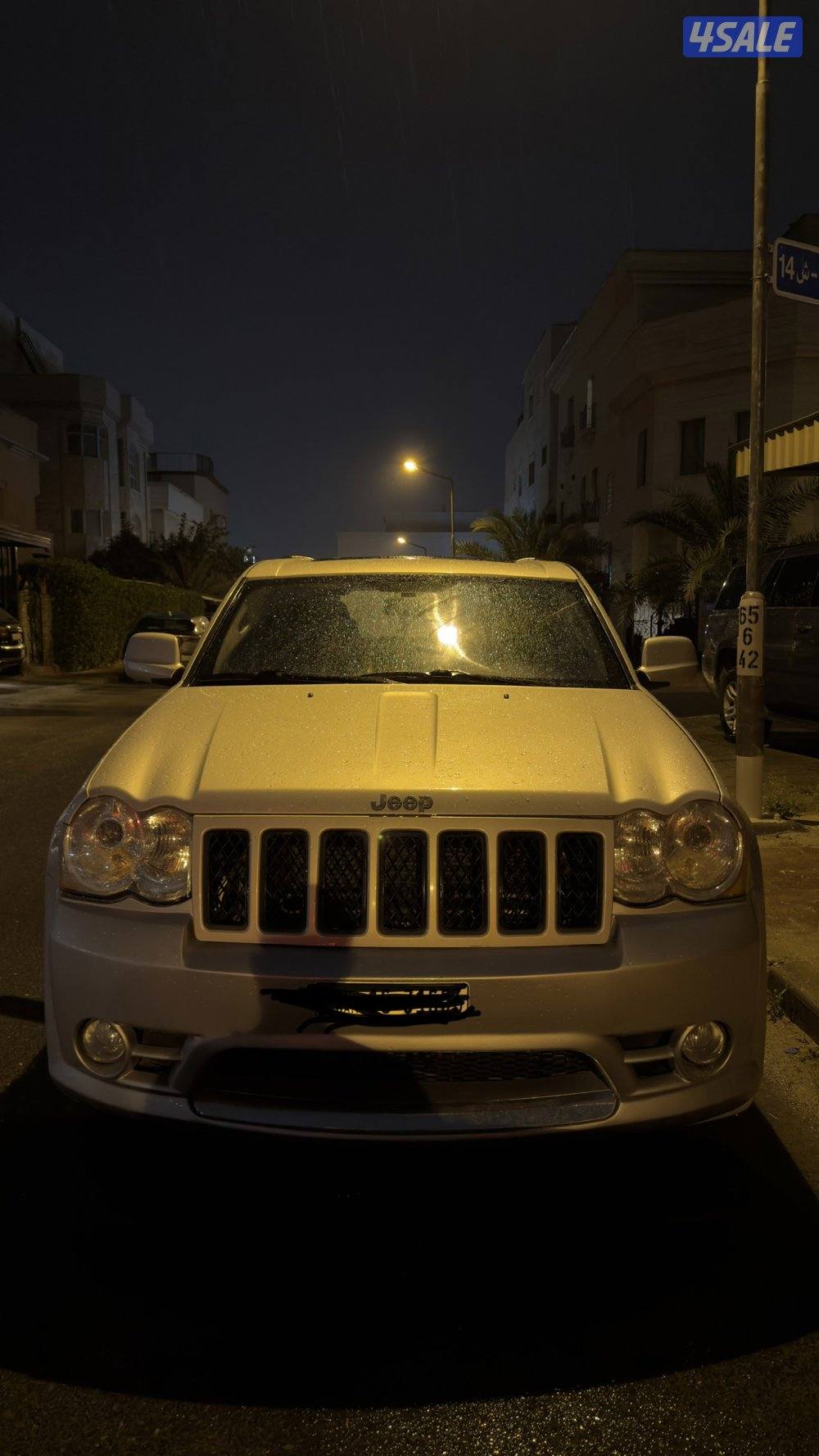 JEEP SRT8 GRAND CHEROKEE2