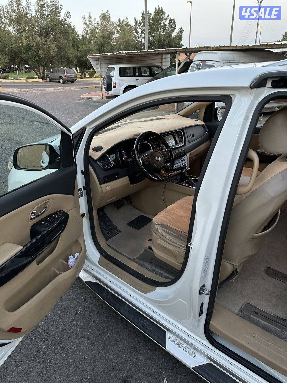 KIA Carnival6