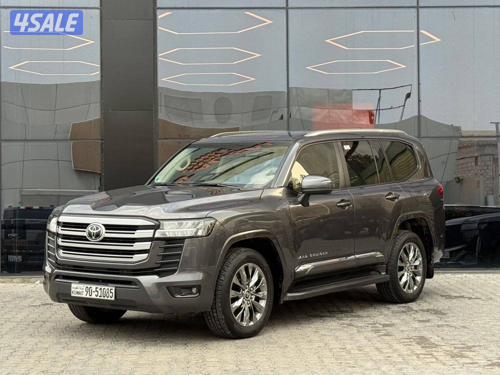 LAND CRUISER GXR V6 AERO _2025 عداد 7 الاف فقط1