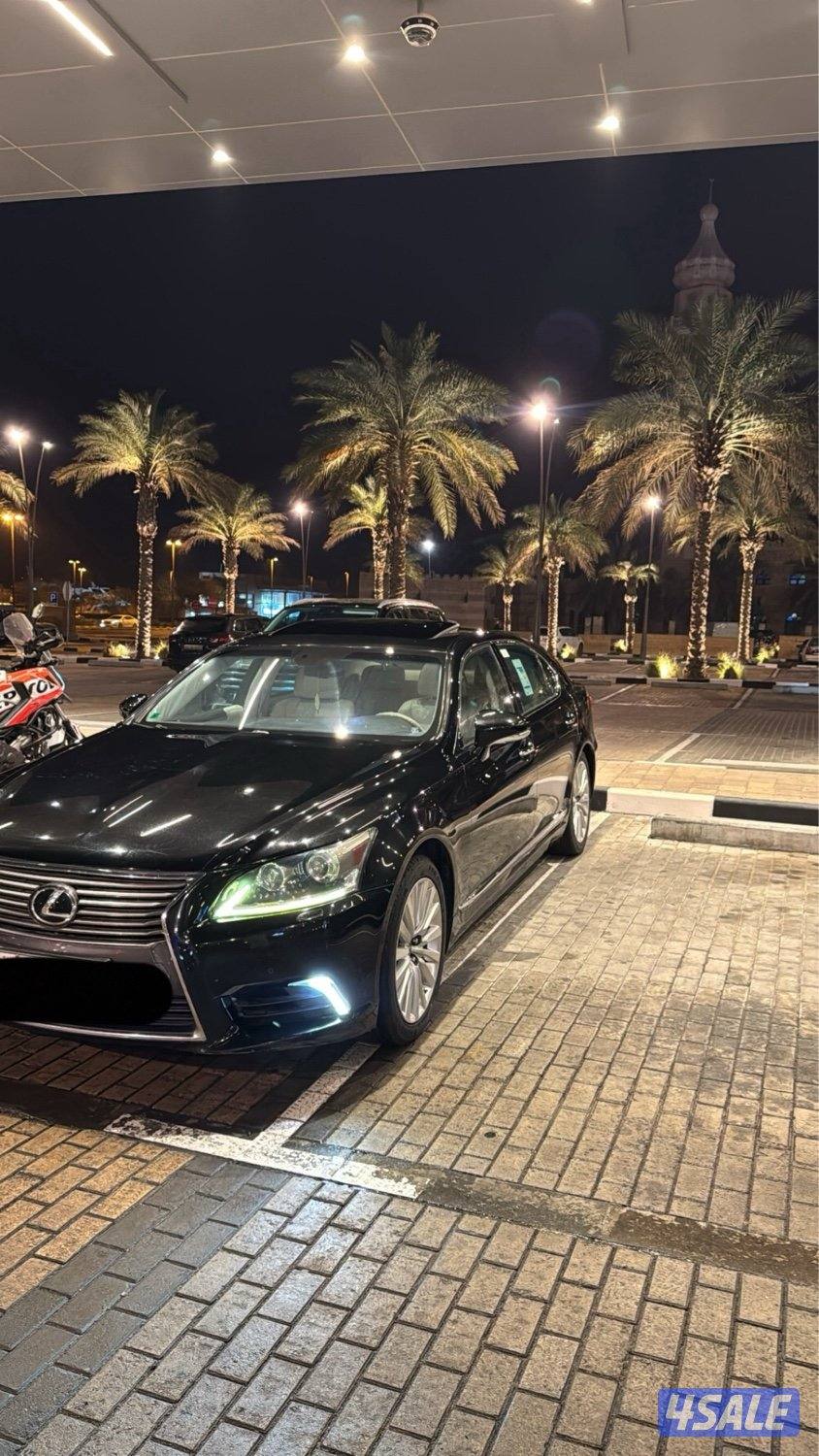 للبيع لكزس Ls460/2013 شرط الفحص بالكامل0