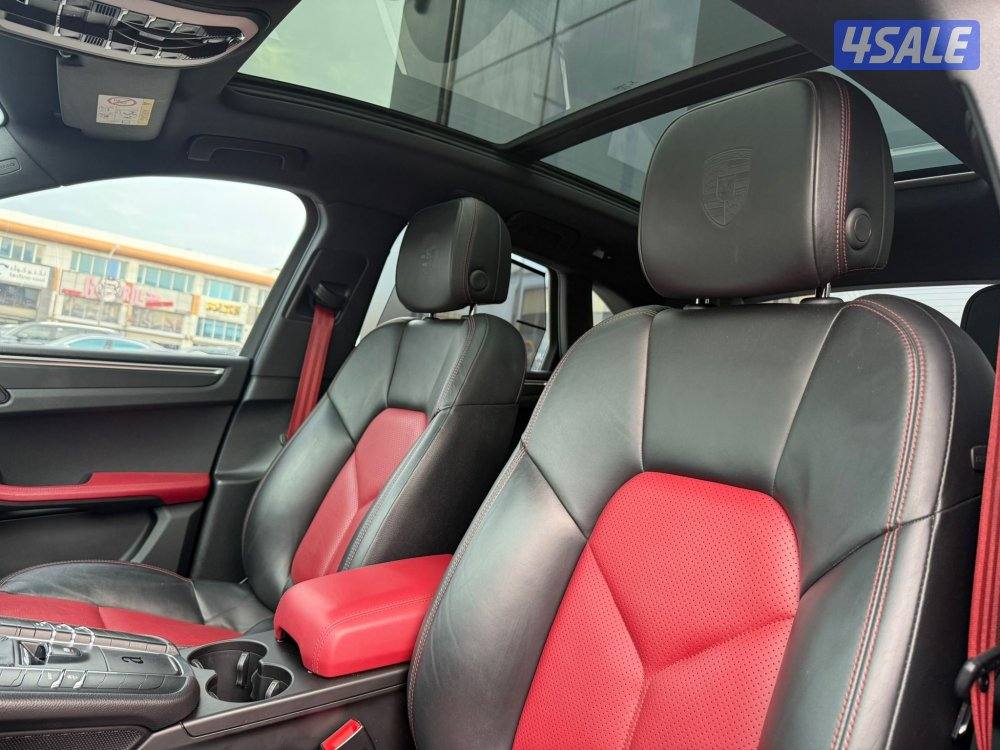 PORSCHE MACAN _20178