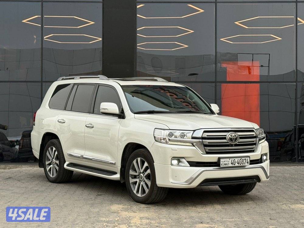 LAND CRUISER VXR V8 5.7 _2017 صبغ الوكالة0