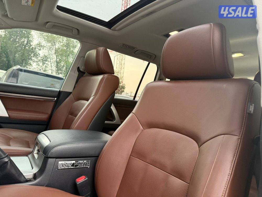 LAND CRUISER VXR V8 5.7 _2017 صبغ الوكالة8