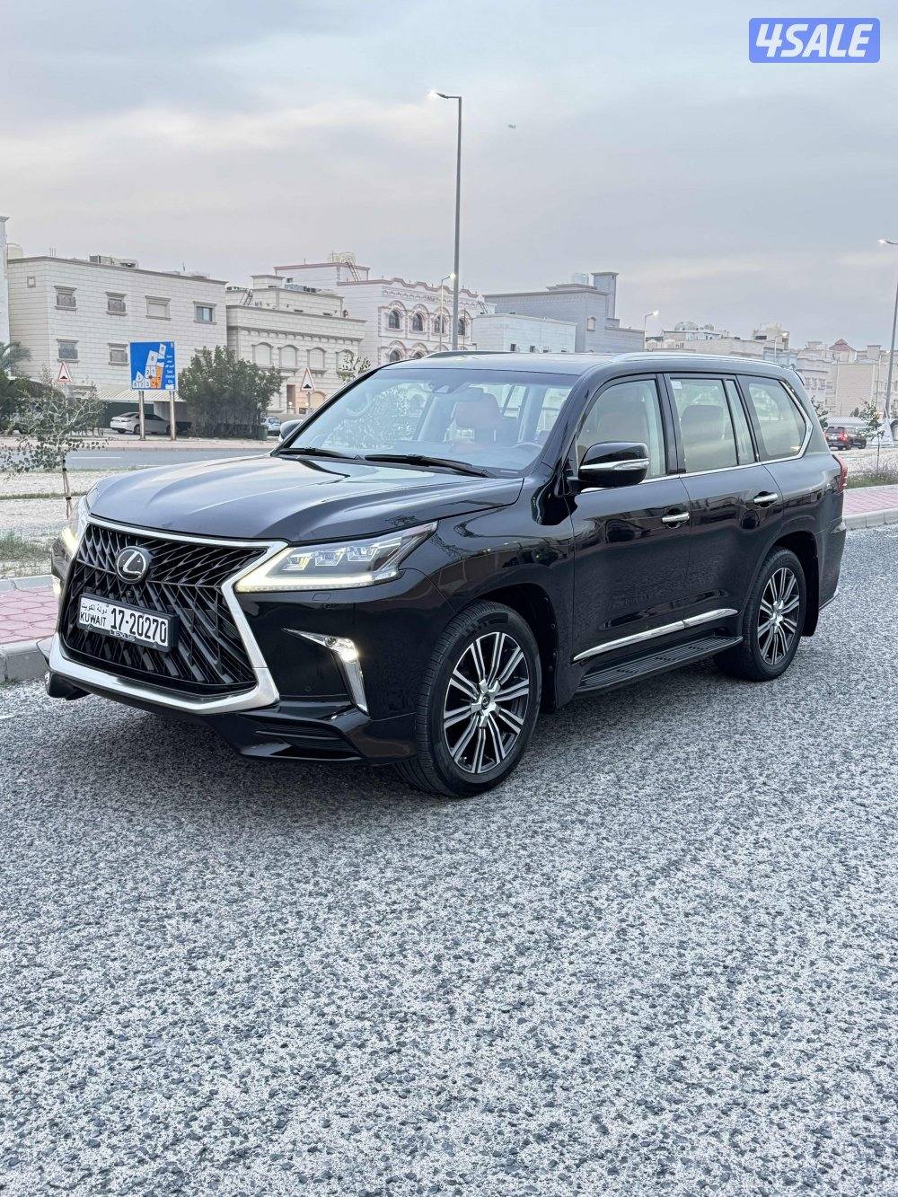 للبيع لكزس سبورت الساير اعلى فئه1